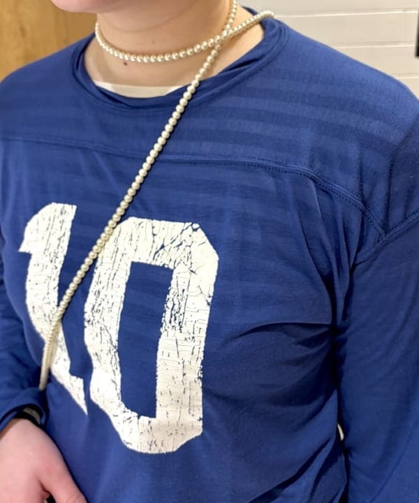 スミレさんの「BEAMS WOMEN｜シアー ナンバリング フットボール」を使ったコーディネート