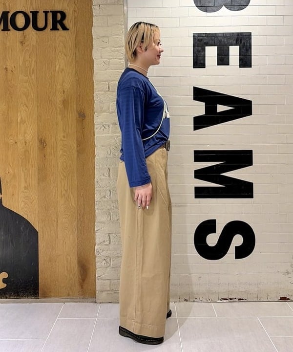 スミレさんの「BEAMS WOMEN｜シアー ナンバリング フットボール」を使ったコーディネート