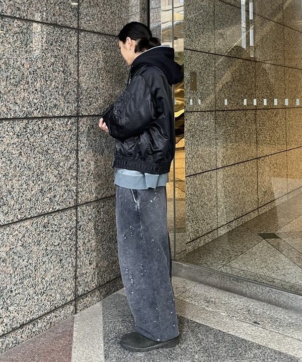 菊田 悠さんの「BEAMS WOMEN｜フェイクレイヤード フライトジャケット【ワイドショートフィット】」を使ったコーディネート