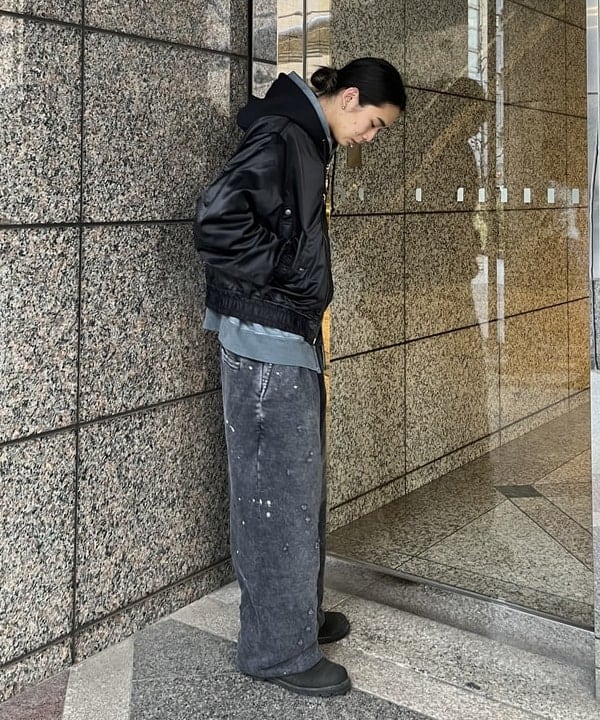 菊田 悠さんの「BEAMS WOMEN｜フェイクレイヤード フライトジャケット【ワイドショートフィット】」を使ったコーディネート