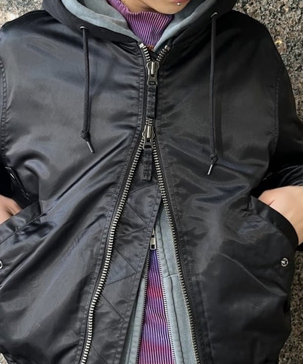 菊田 悠さんの「BEAMS WOMEN｜フェイクレイヤード フライトジャケット【ワイドショートフィット】」を使ったコーディネート