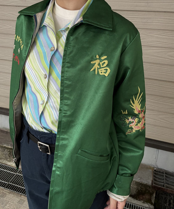 森川 夏衣さんの「BEAMS WOMEN｜【別注】DICKIES / ウォッシュ フレア パンツ」を使ったコーディネート