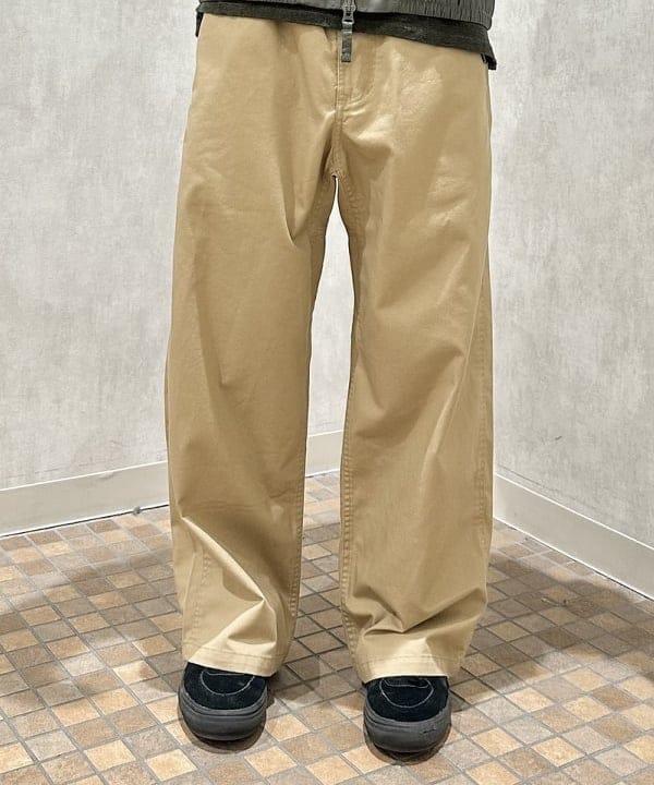 吉田 洸輝さんの「BEAMS WOMEN｜フェイクレイヤード フライトジャケット【ワイドショートフィット】」を使ったコーディネート