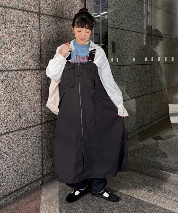 ばるたんさんの「BEAMS WOMEN｜ナイロン フィッシング ベスト アレンジ ワンピース」を使ったコーディネート