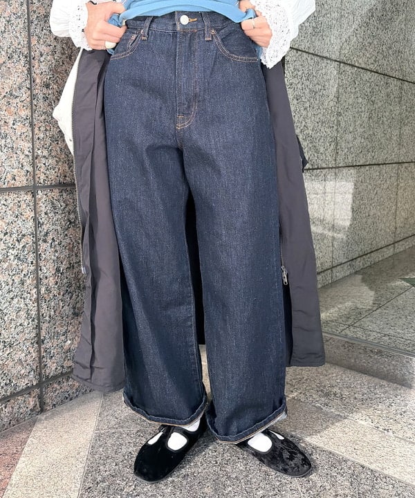 ばるたんさんの「BEAMS WOMEN｜ナイロン フィッシング ベスト アレンジ ワンピース」を使ったコーディネート