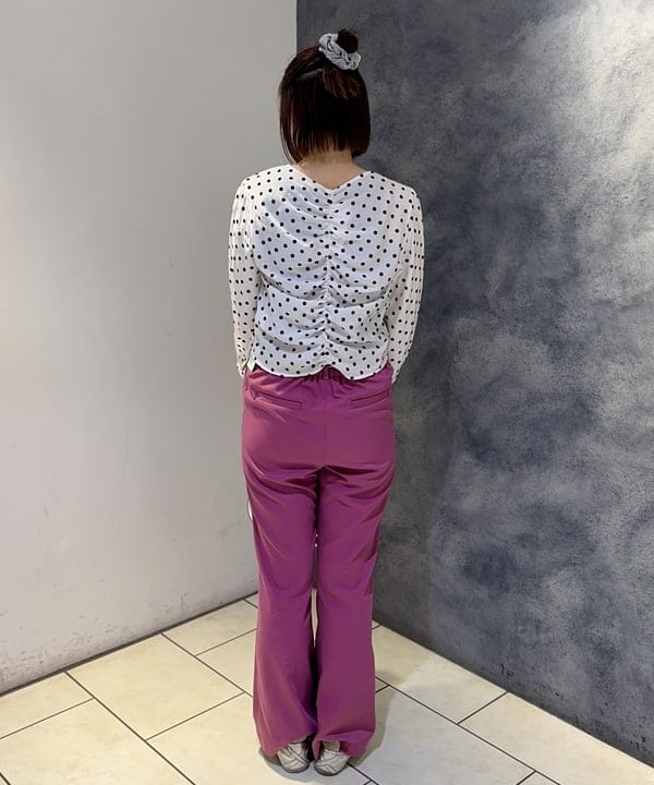 reinaさんの「BEAMS WOMEN｜ドット センター ギャザー ブラウス」を使ったコーディネート