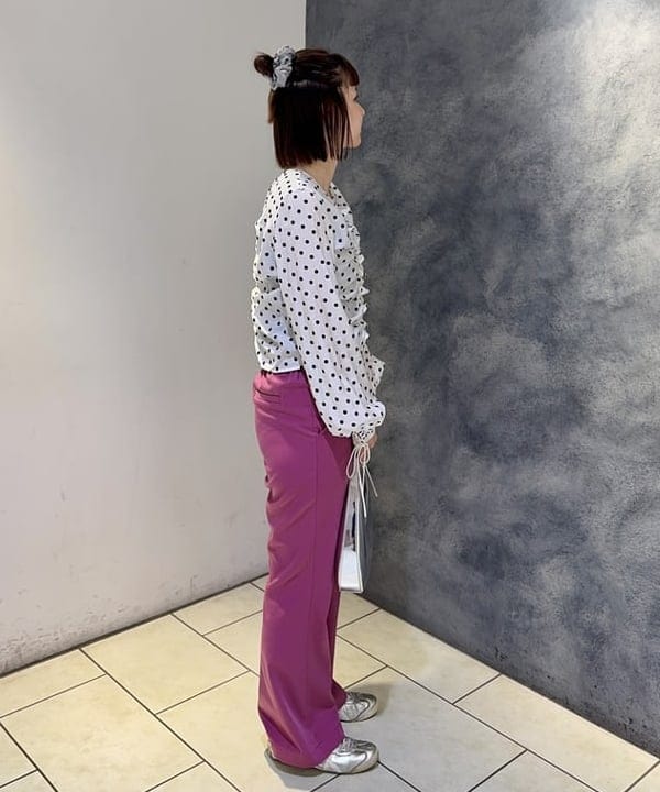 reinaさんの「BEAMS WOMEN｜ドット センター ギャザー ブラウス」を使ったコーディネート