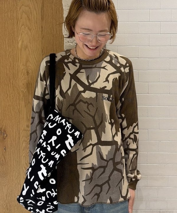 マツミヤさんの「BEAMS WOMEN｜noeyedia / メガネ "NE-470"」を使ったコーディネート