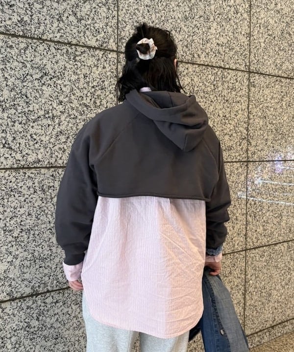 イガラシさんの「BEAMS WOMEN｜ドビー ストライプ ビッグ BDシャツ」を使ったコーディネート