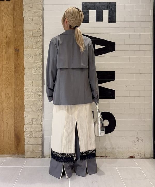 ヒカリさんの「BEAMS WOMEN｜バックスリット ワイド パンツ」を使ったコーディネート