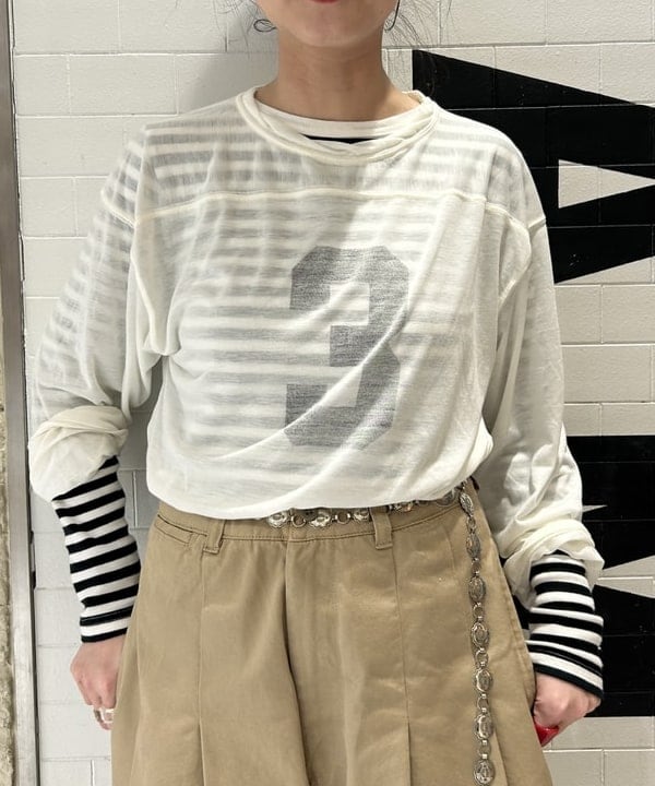 清水 彩乃さんの「BEAMS WOMEN｜ワイド タック チノ パンツ」を使ったコーディネート