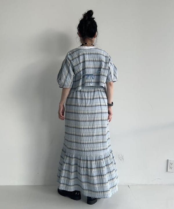 清水 彩乃さんの「BEAMS WOMEN｜ボーイ エンブロイダリー クルー Tシャツ」を使ったコーディネート