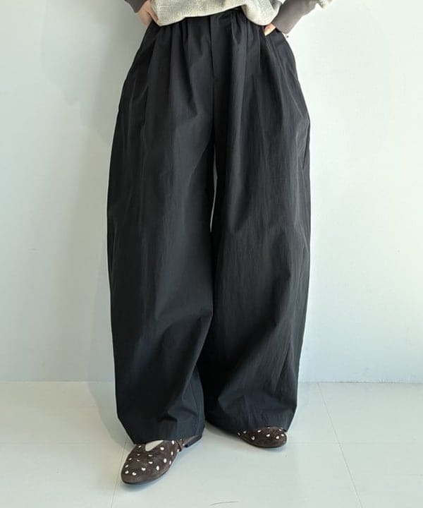 松本 佳菜子さんの「BEAMS WOMEN｜2WAY ワンハンドル BAG」を使ったコーディネート