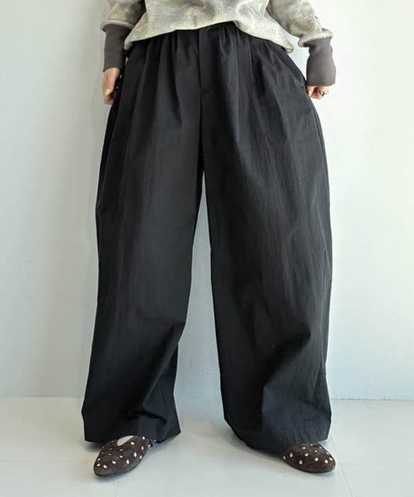 松本 佳菜子さんの「BEAMS WOMEN｜2WAY ワンハンドル BAG」を使ったコーディネート