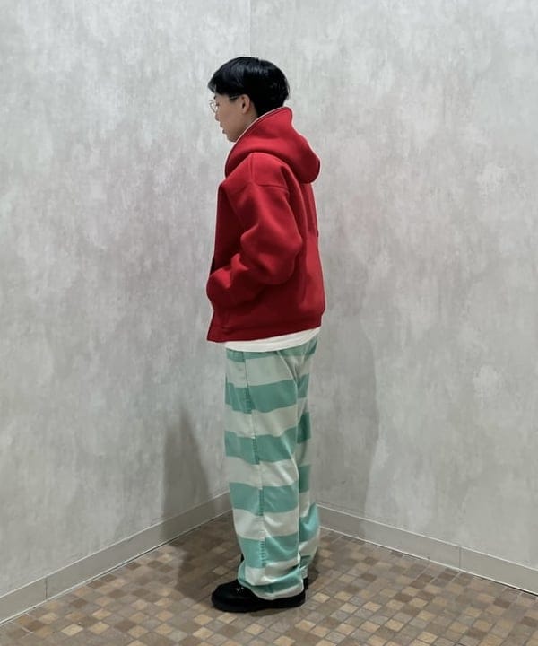 赤羽 花さんの「BEAMS WOMEN｜フルフェイス ジップアップ フーディ 【ワイドショートフィット】」を使ったコーディネート