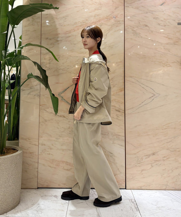 茂野 真楓さんの「BEAMS WOMEN｜AK+1 / 16ゲージ スビンコットン ノースリーブ ニット」を使ったコーディネート