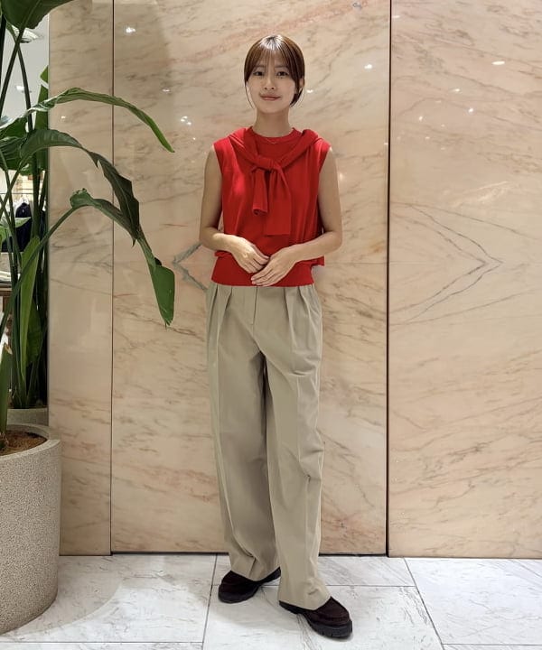 茂野 真楓さんの「BEAMS WOMEN｜AK+1 / 16ゲージ スビンコットン ノースリーブ ニット」を使ったコーディネート