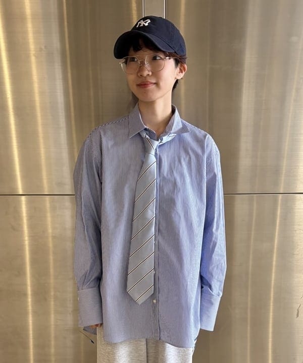みりさんの「ベーシック オーバーシャツ」を使ったコーディネート