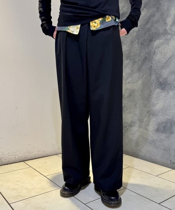 reinaさんの「BEAMS WOMEN｜アシメ ネック ドレープ」を使ったコーディネート