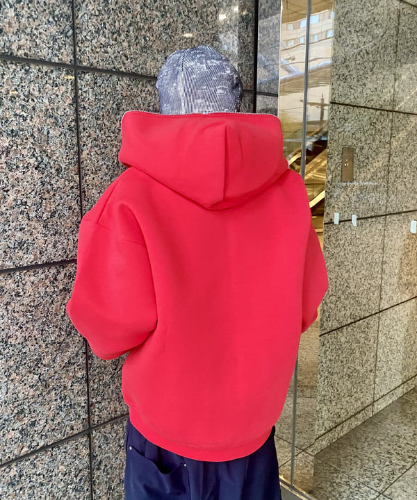 はるひむさんの「BEAMS WOMEN｜フルフェイス ジップアップ フーディ 【ワイドショートフィット】」を使ったコーディネート