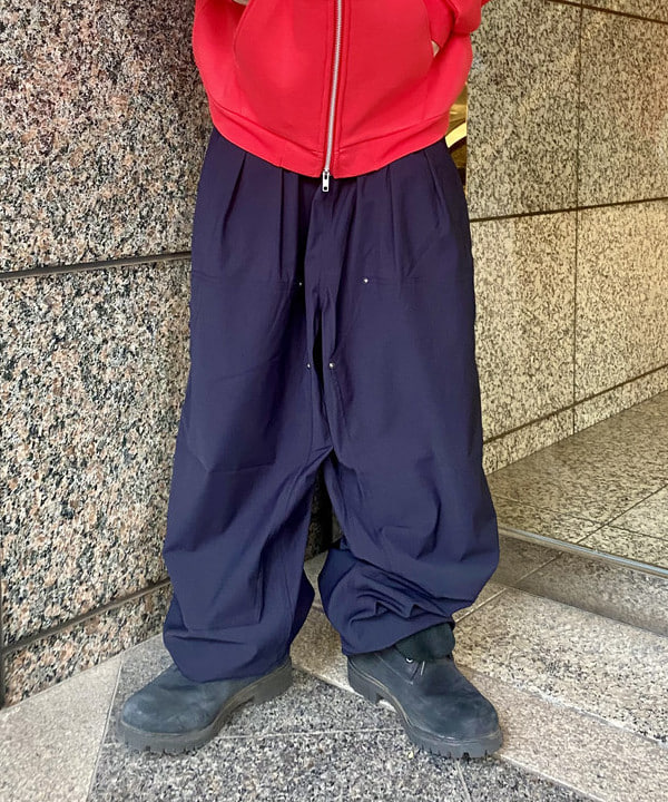 はるひむさんの「BEAMS WOMEN｜フルフェイス ジップアップ フーディ 【ワイドショートフィット】」を使ったコーディネート