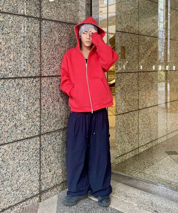 はるひむさんの「BEAMS WOMEN｜フルフェイス ジップアップ フーディ 【ワイドショートフィット】」を使ったコーディネート