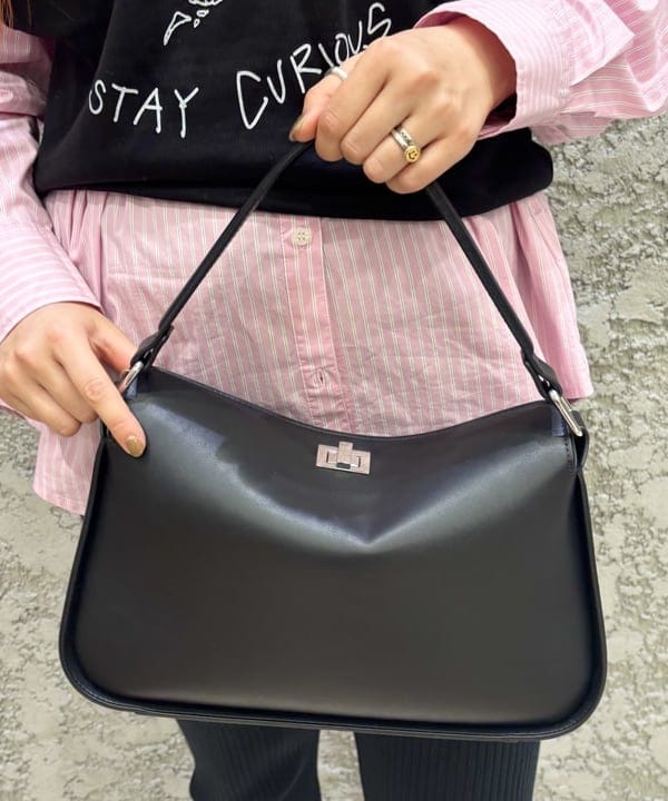 マツモト アカネさんの「BEAMS WOMEN｜【別注】PENNY / Print Vest」を使ったコーディネート