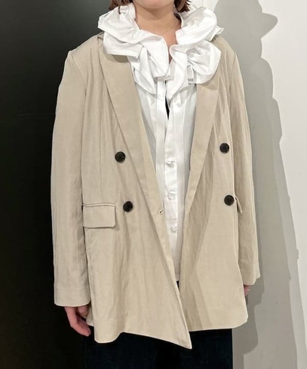 早川 萌子さんの「BEAMS WOMEN｜ソフトクリンクル 4ボタン ダブル ジャケット」を使ったコーディネート