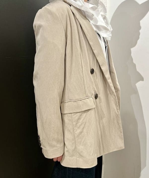 早川 萌子さんの「BEAMS WOMEN｜ソフトクリンクル 4ボタン ダブル ジャケット」を使ったコーディネート