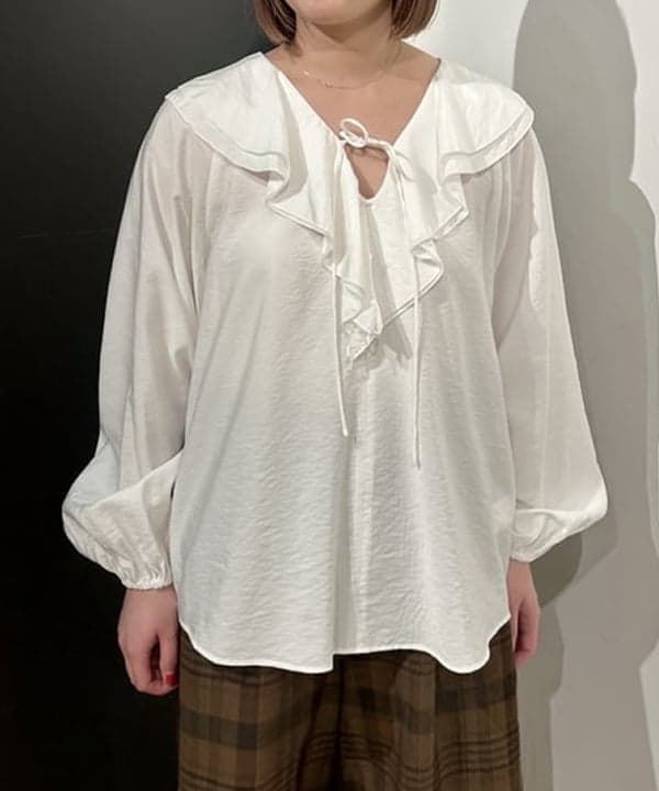 早川 萌子さんの「BEAMS WOMEN｜マドラス チェック ショーツ」を使ったコーディネート