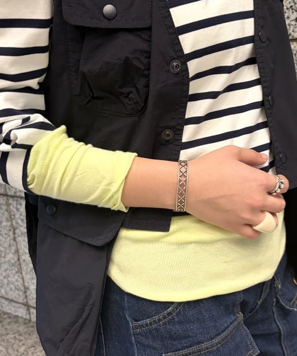 ばるたんさんの「BEAMS WOMEN｜maturely / ボーダー オープン ショルダー ロングスリーブ カットソー」を使ったコーディネート