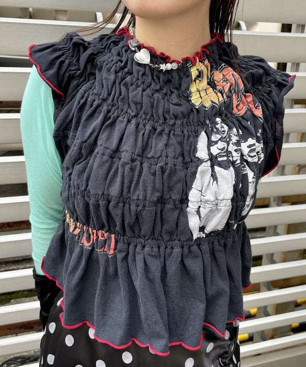 カタヤマ アヤさんの「BEAMS WOMEN｜ドット サテン フリル スカート」を使ったコーディネート