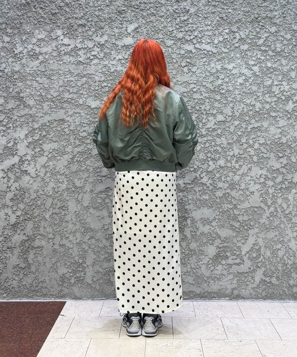 マツモト アカネさんの「BEAMS WOMEN｜ギャザー アーム MA-1」を使ったコーディネート