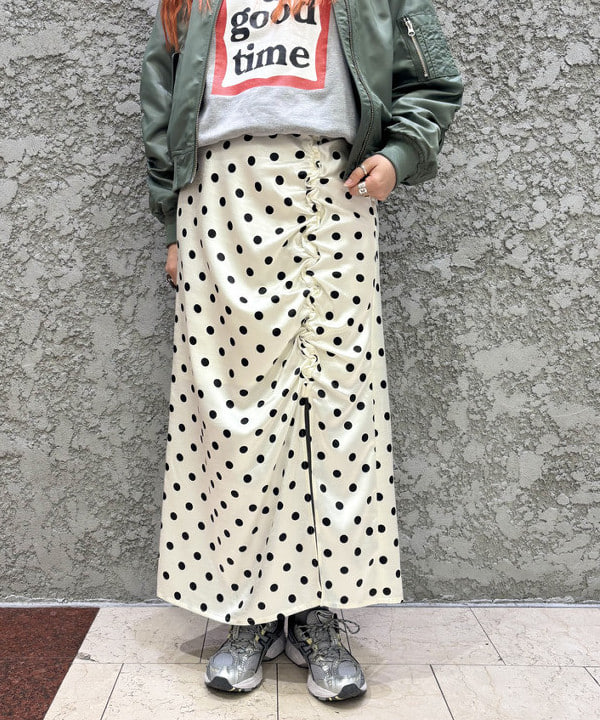 マツモト アカネさんの「BEAMS WOMEN｜ギャザー アーム MA-1」を使ったコーディネート