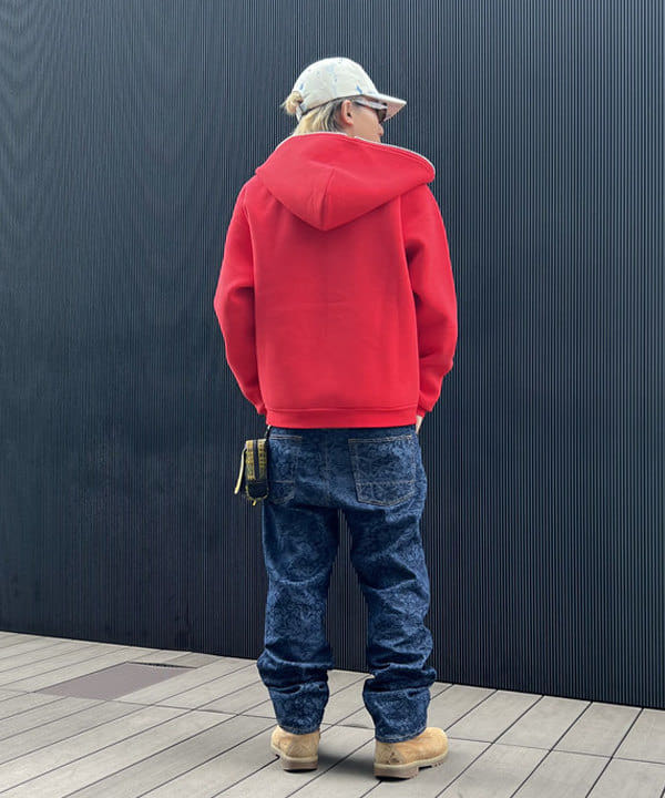 照田 拓史さんの「BEAMS WOMEN｜フルフェイス ジップアップ フーディ 【ワイドショートフィット】」を使ったコーディネート