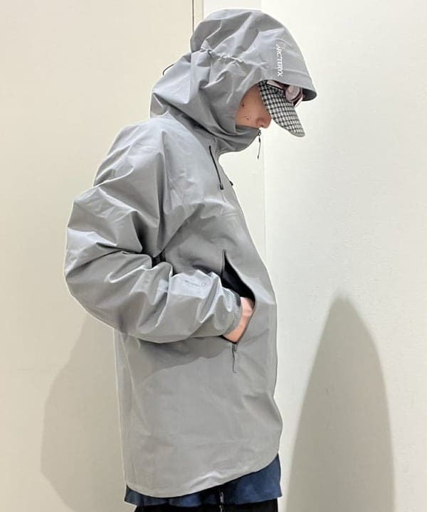 菊田 悠さんの「BEAMS WOMEN｜ARC&rsquo;TERYX / Beta SL Jacket」を使ったコーディネート