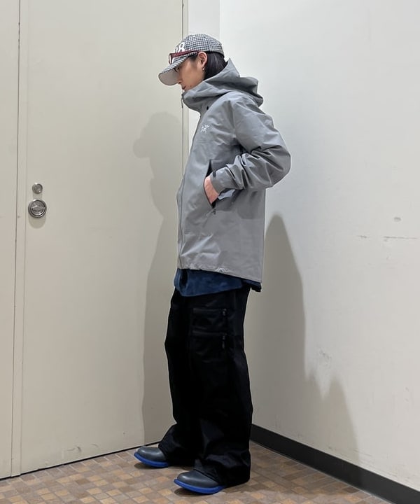 菊田 悠さんの「BEAMS WOMEN｜ARC&rsquo;TERYX / Beta SL Jacket」を使ったコーディネート