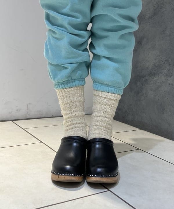 モモさんの「BEAMS WOMEN｜【別注】Healthknit &times; maturely / トンプキンス スウェット パンツ」を使ったコーディネート