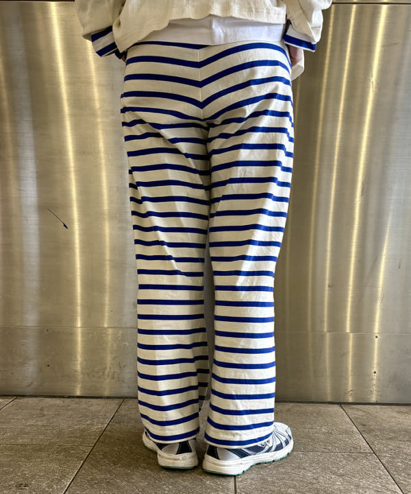 みりさんの「ラッフル カーディガン」を使ったコーディネート