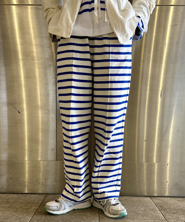 みりさんの「ラッフル カーディガン」を使ったコーディネート