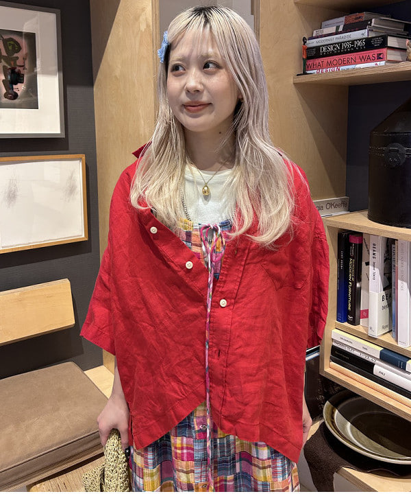 ando naoさんの「BEAMS WOMEN｜リネン ソリッド ショートスリーブ」を使ったコーディネート