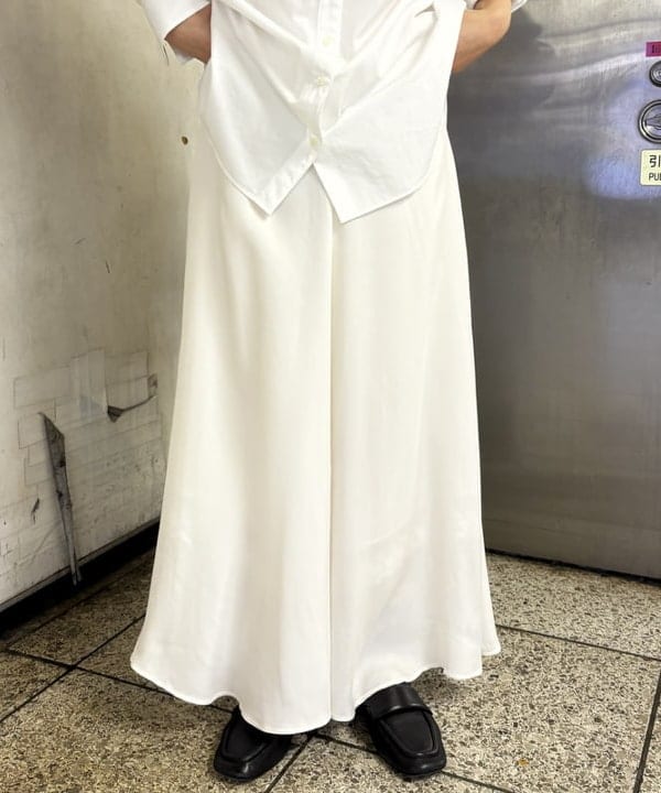 野村 美紅さんの「BEAMS WOMEN｜ベーシック オーバーシャツ」を使ったコーディネート