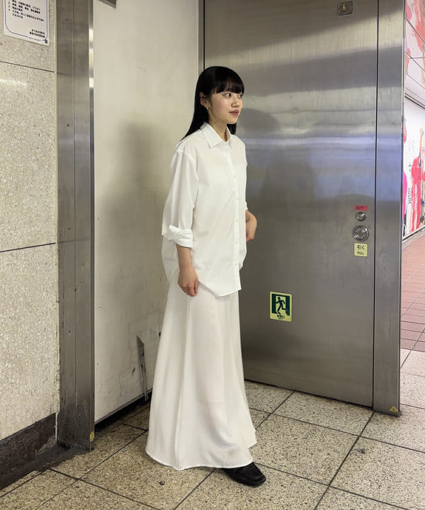 野村 美紅さんの「BEAMS WOMEN｜ベーシック オーバーシャツ」を使ったコーディネート