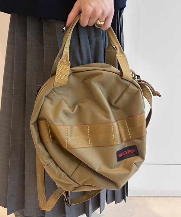 ando naoさんの「BEAMS WOMEN｜Superior Stitch Embroidery / DOG 刺繍 CAP」を使ったコーディネート