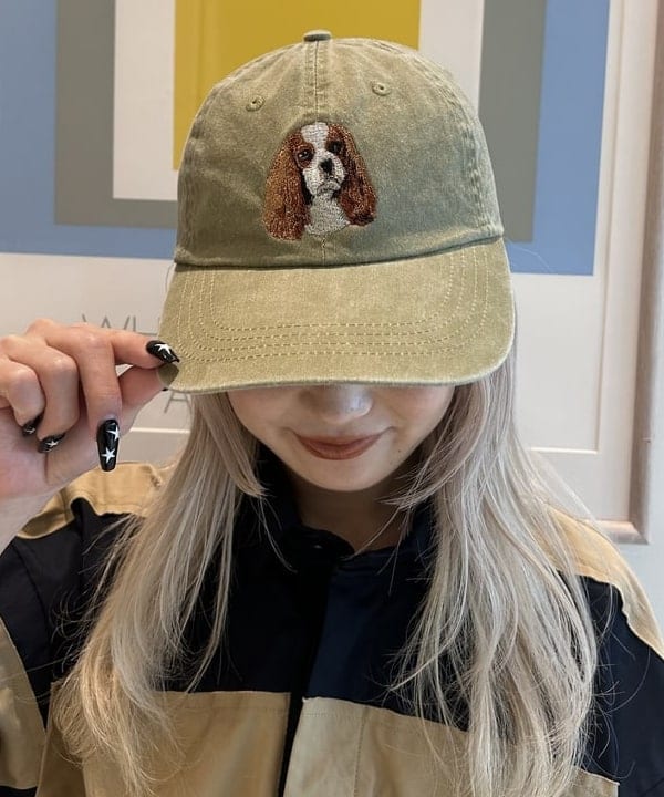 ando naoさんの「BEAMS WOMEN｜Superior Stitch Embroidery / DOG 刺繍 CAP」を使ったコーディネート
