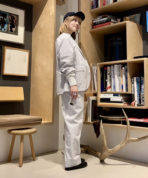 小原 もこさんの「BEAMS WOMEN｜【別注】NEW ERA / MLB 920」を使ったコーディネート