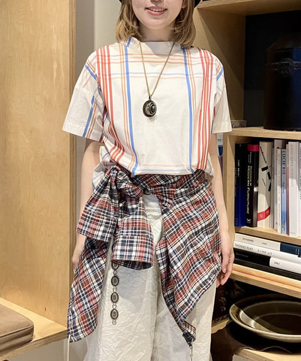 小原 もこさんの「BEAMS WOMEN｜マドラス チェック ブルゾン」を使ったコーディネート