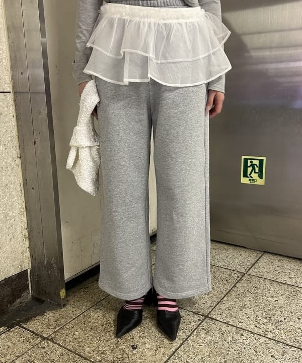 桃羽さんの「BEAMS WOMEN｜リブ シャーリング カーディガン」を使ったコーディネート