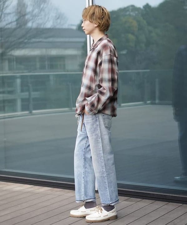 SUDOさんの「BEAMS WOMEN｜【EXCLUSIVE】LEVI&rsquo;S(R) / 501（R） RELAXED LENGTH28」を使ったコーディネート