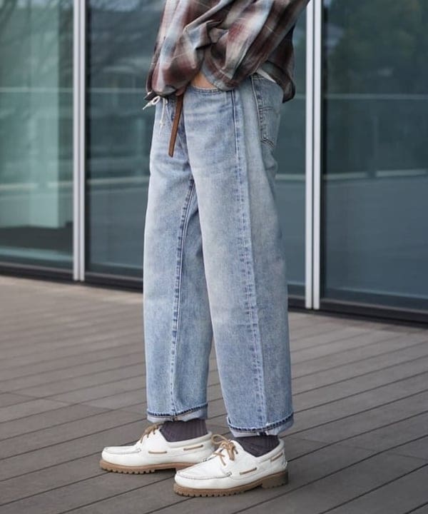 SUDOさんの「BEAMS WOMEN｜【EXCLUSIVE】LEVI&rsquo;S(R) / 501（R） RELAXED LENGTH28」を使ったコーディネート